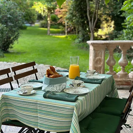 Bed & Breakfast L'enthousiasme Prades (Pyrenees-Orientales)